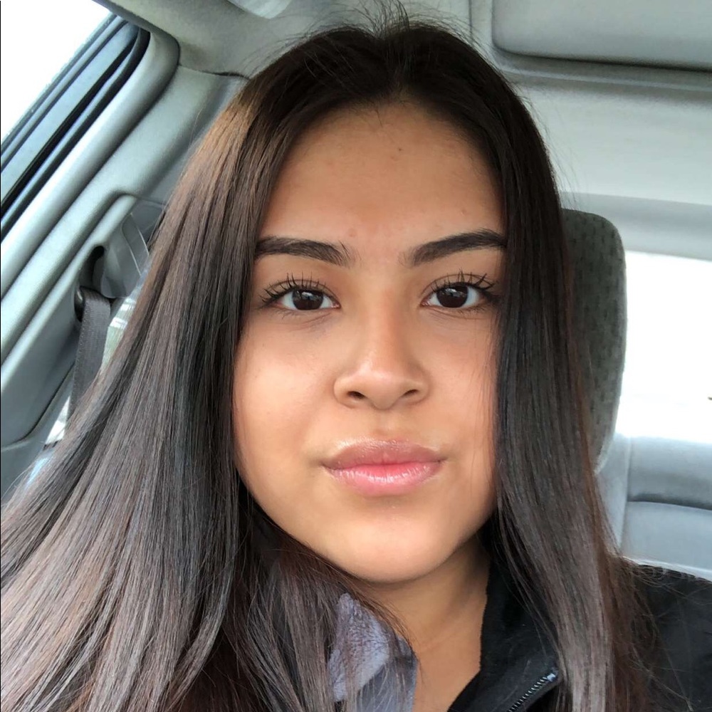 Meet your Posher, Atalia